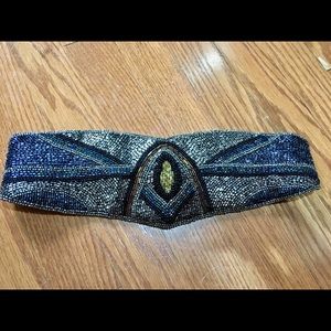 Accent belt